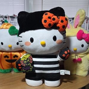 Hello Kitty Halloween Stuffed Animal - Black, White, Orange